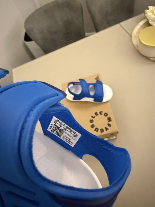 Нови детски сандали Adidas