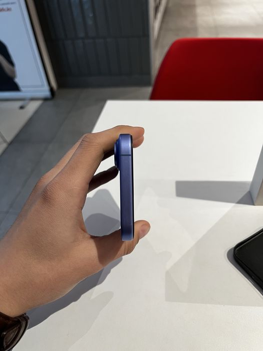 Продам айфон/iphone 16