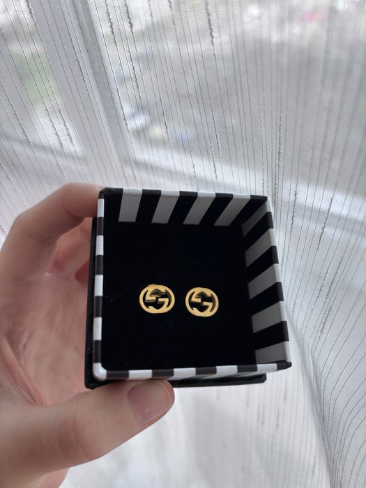 Cercei logo Gucci aurii micuti