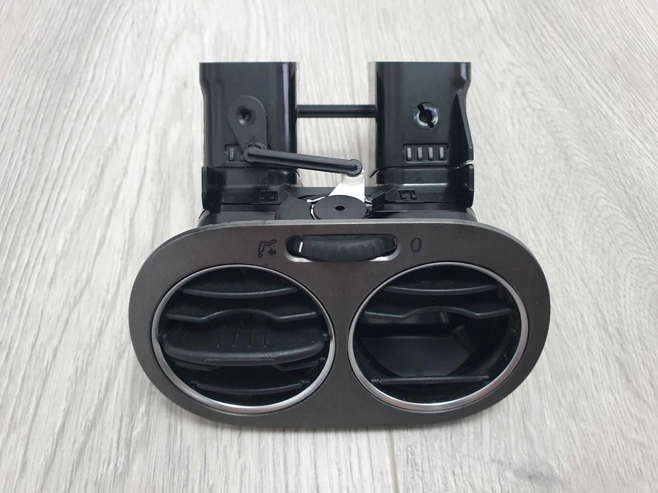 Grila ventilatie spate VW Golf 6 plus, 5M0 819 203 F