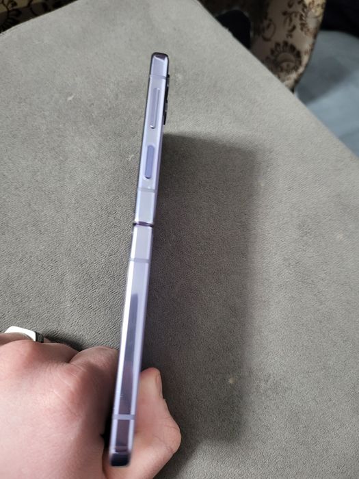 Самсунг флип 4 с коробкой