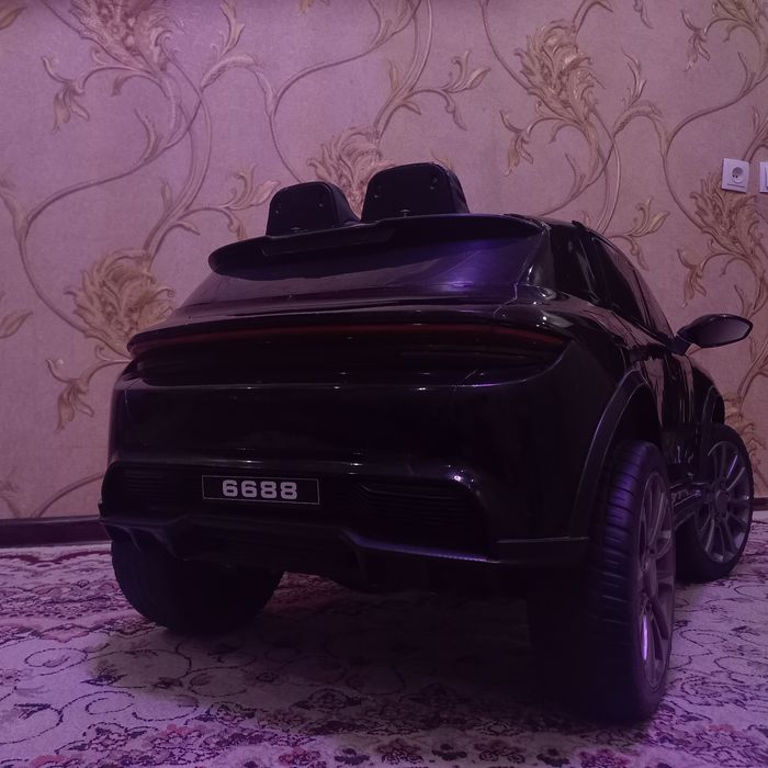 Mersedec bens s class oldi orqa vedushiy