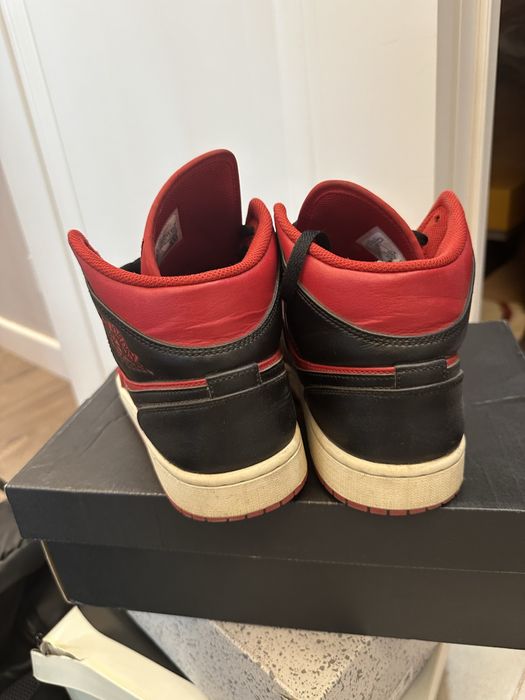 Кроссовки Air Jordan 1 Mid 9.5us