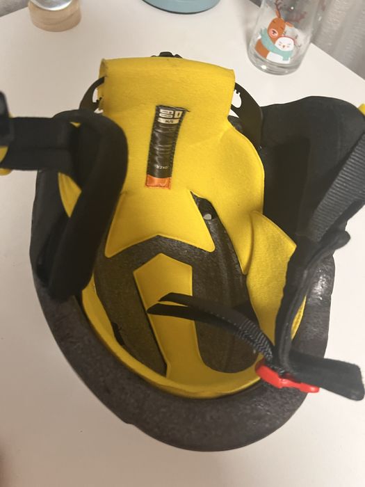 Шлем для лыж и сноуборда