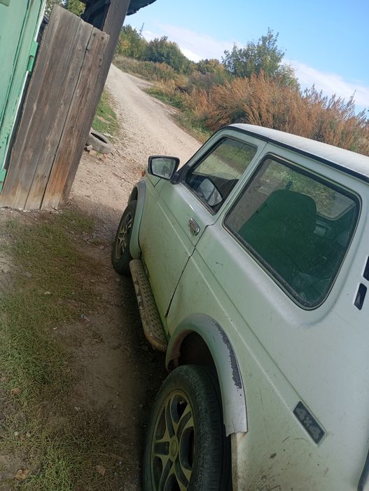 Продам ниву,на ходу
