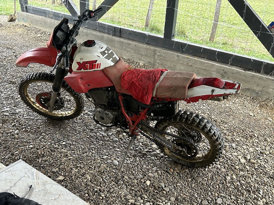 Schimb yamaha xt600