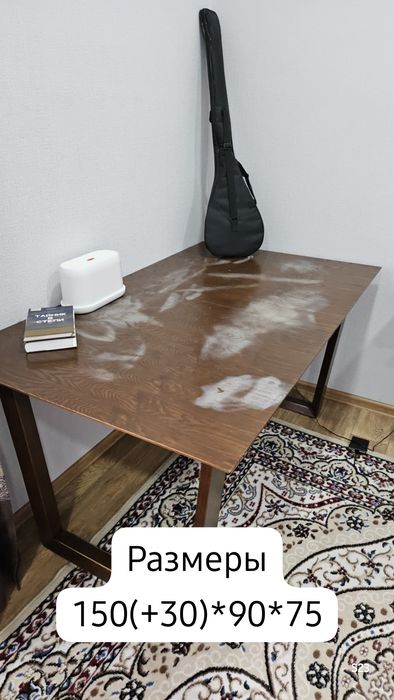 Стол обеденный гостинный