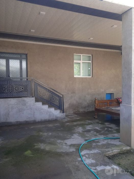 Uy sotiladi 12.5 sotix Yangibozorda