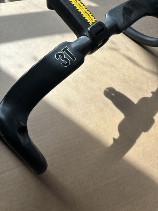 Нови Карбонови и алуминиеви кормила и лапи