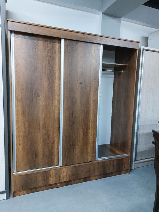 Мебель на заказ Шкаф купе и бистро