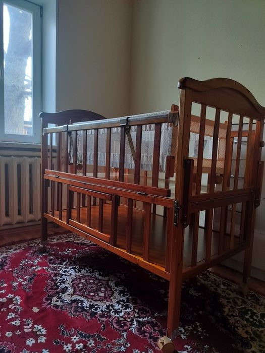 Детская кроватка, манеж