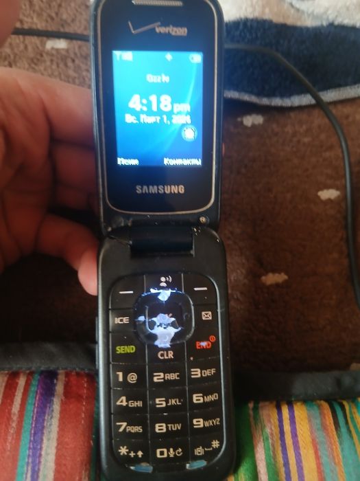 Perfektum Verizon nomeri bn sotiladi