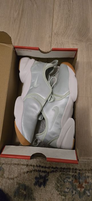 Nike papuci sala roz si albastru/alergat noi!!!