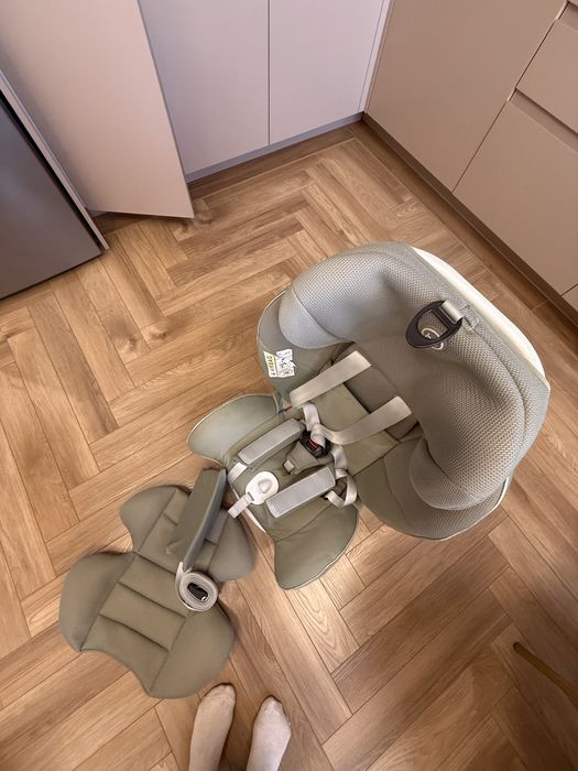 Кресло Happy babby детское с ISOFIX
