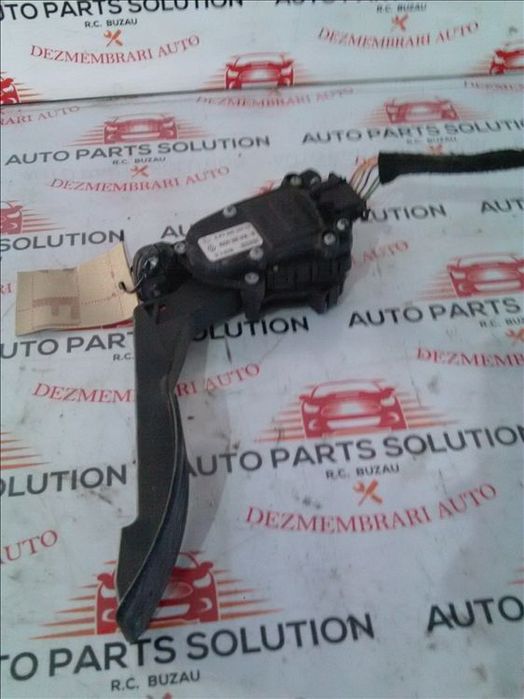 pedala acceleratie dacia logan mcv 1.5dci