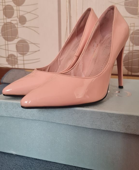 Туфли розовые. Б/у