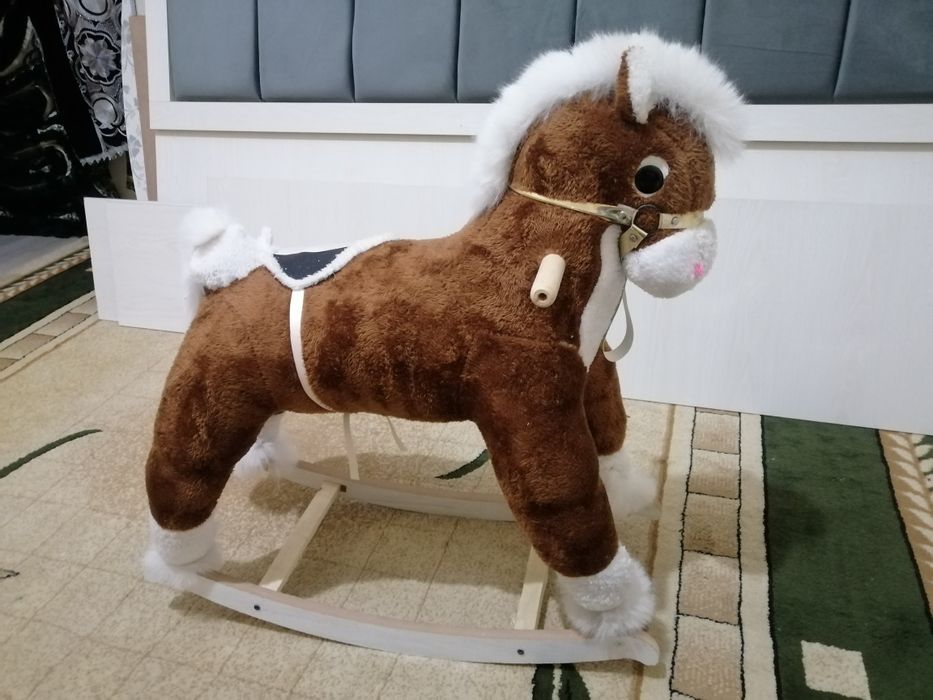 Ot tebranadigan uyinchoq