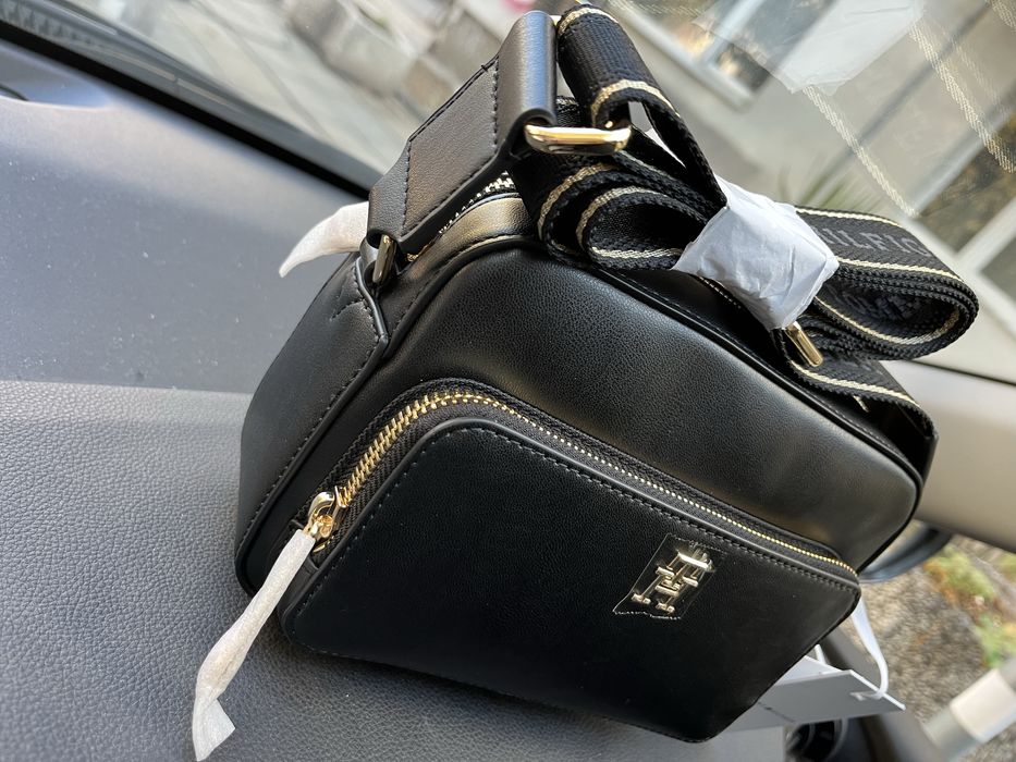 Продавам две дамски чанти