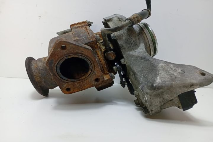 Turbina turbosuflanta 2.0d, N47 8515187 / 780059404 BMW Seria 3 E90/E