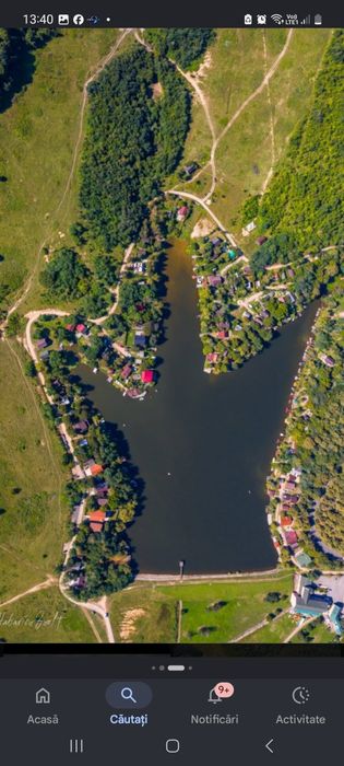 Teren lângă lacul Mujdeni