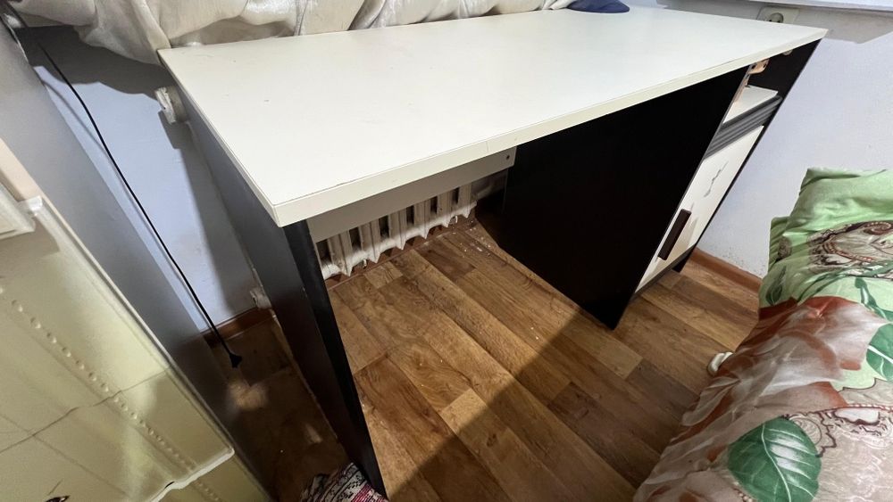 письменный стол Дакота