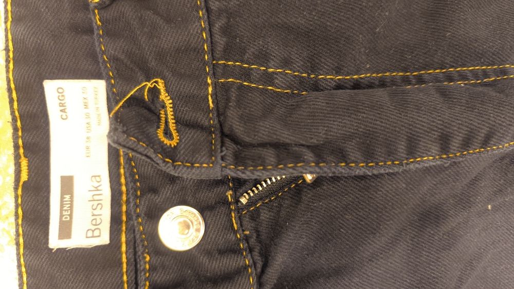 Дънки и карго панталони за момче, размери 38, 40 и 42