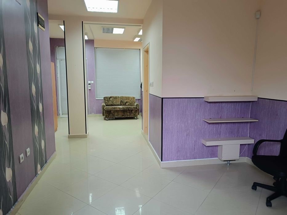 Продава се Офис в Варна, Център - 50 кв.м за 1122 €/кв.м - Снимка #1