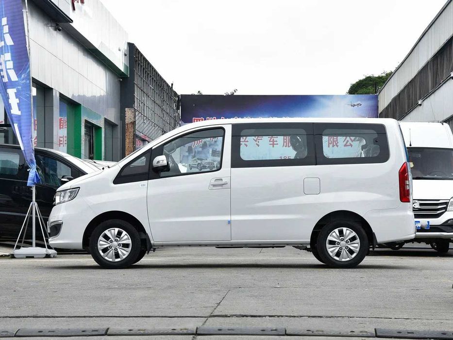 Минивэны JAC M3,M4