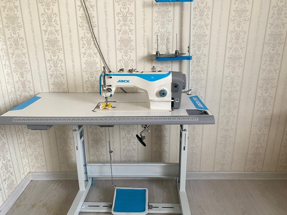 Jack 4 швейный машинка
