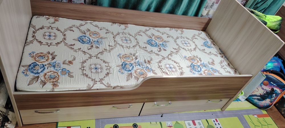 Кровать две в хорошем состоянии