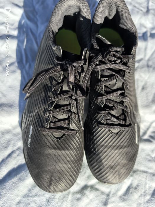 Бутонки nike номер 37.5 с чорап и без чорап