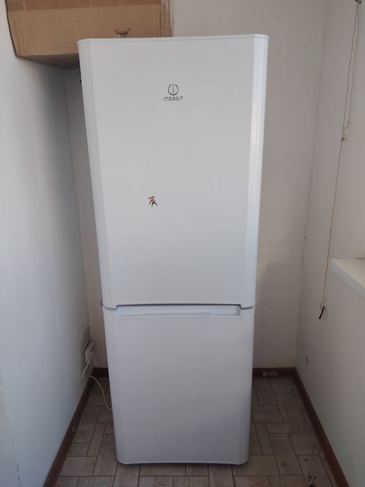 Холодильник сатылады