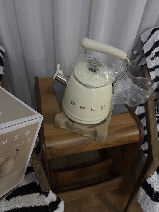 Smeg  чайник smeg