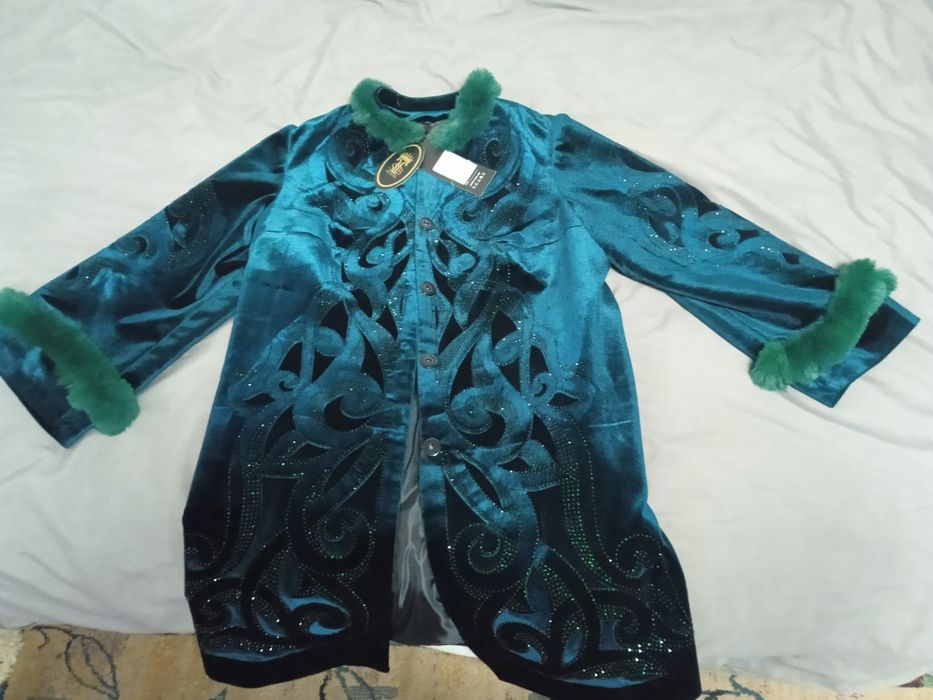 Продам Национальный Современный Чапан