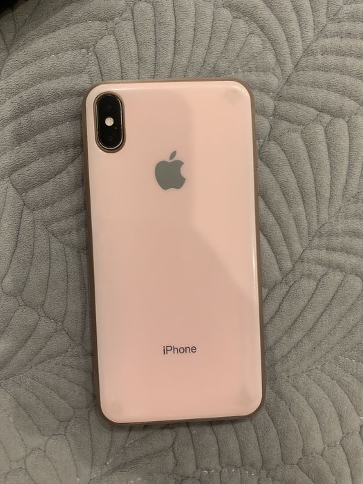 Продам Iphone XS Max