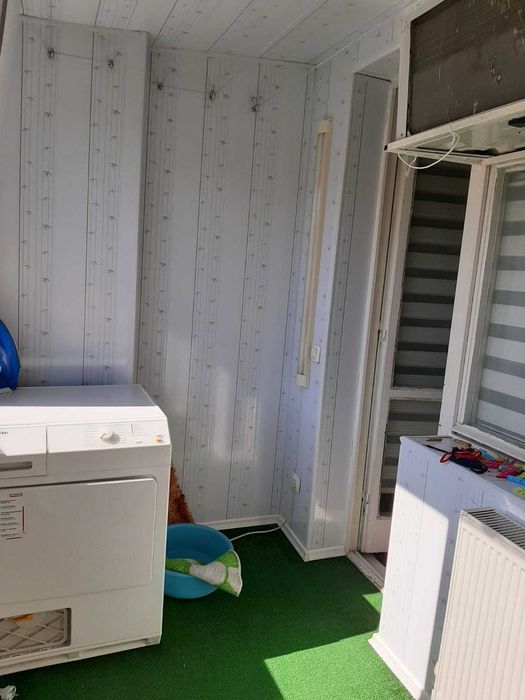 Тристаен апартамент кв.Деленки