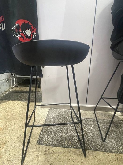 Продам срочно стулья