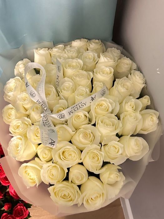 Белые роза 51шт 80 см