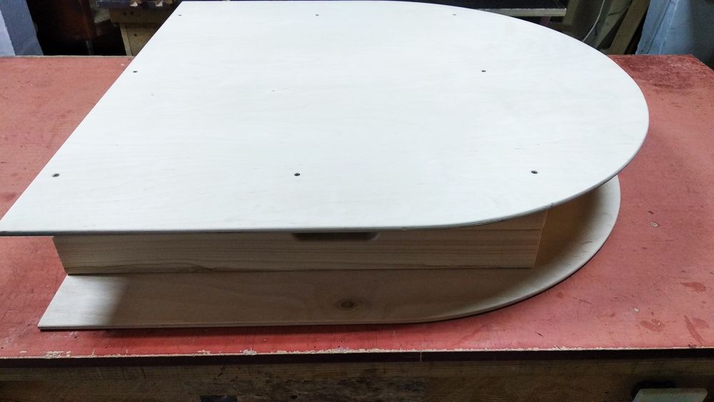 Азиатский стол, овальный.