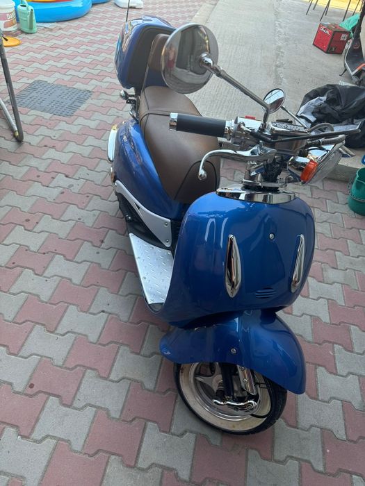 Scuter retro 50cmc 2021