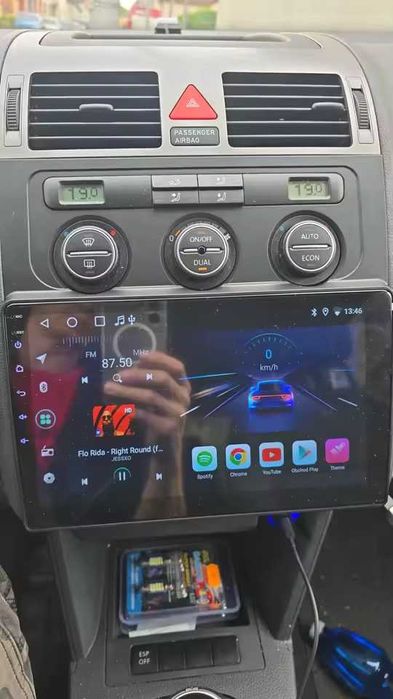 Navigatie android VW Touran 1 CarPlay AndroidAuto SIM GPS Bluetooth