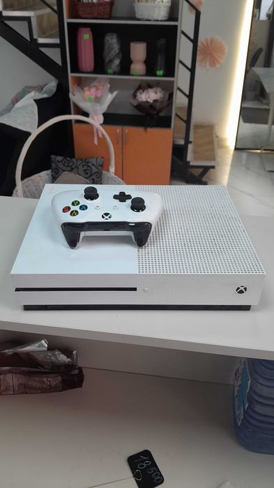 Xbox one s хочу обмен на пс 4