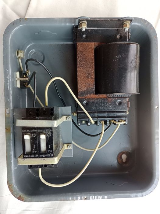 Преобразователь напряжения