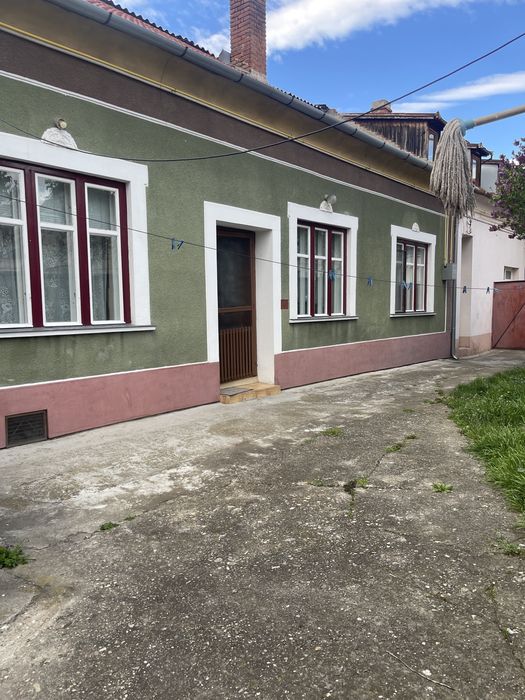 Casa de vanzare !