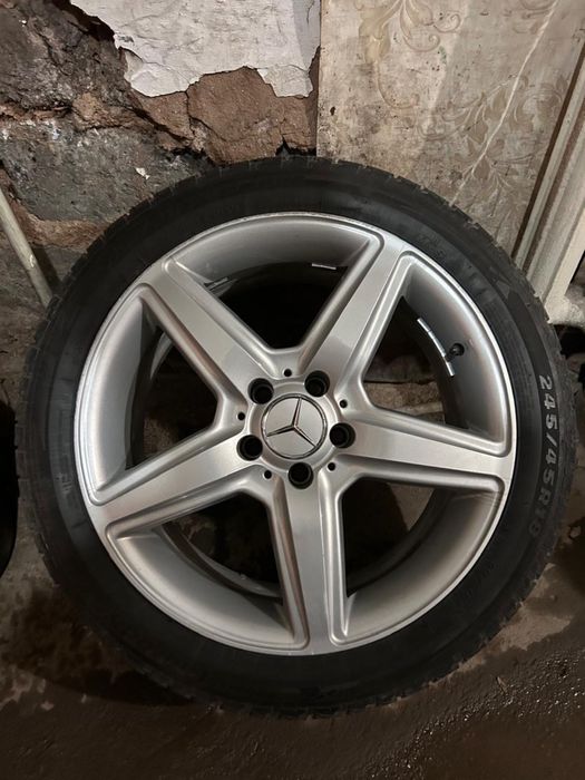 Зимние резины 245/45/18