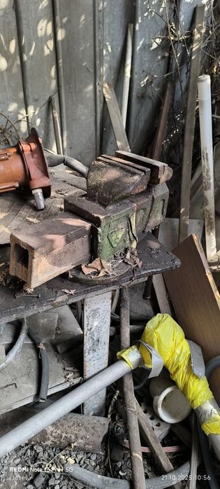 Тиски  СССР и точило