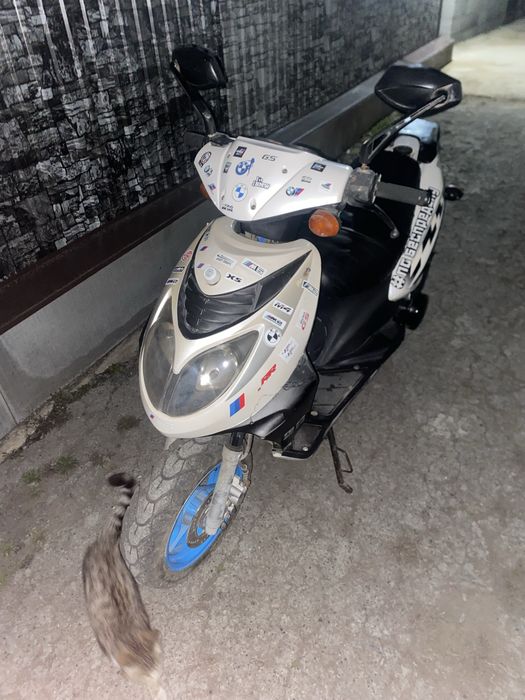 Продам скутер рейсер 150 кубов