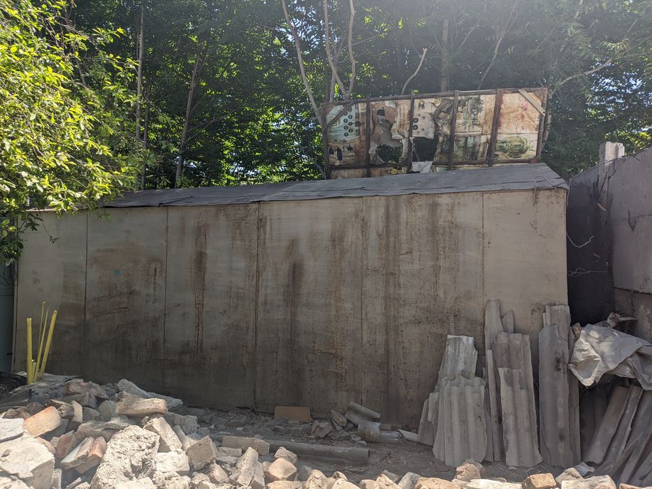 Продаю два гаража в разборе