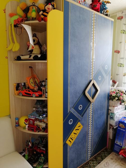 Продам детский шкаф