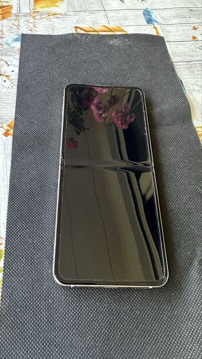 Samsung Galaxy Z Flip4